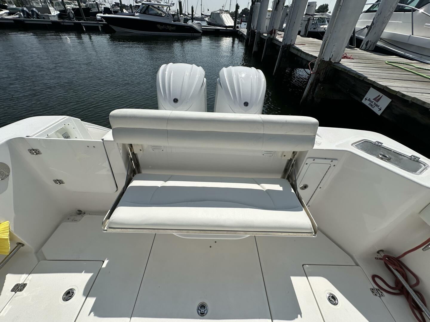 Slide: The Image of Edgewater 285 CC 2023 - 5513321