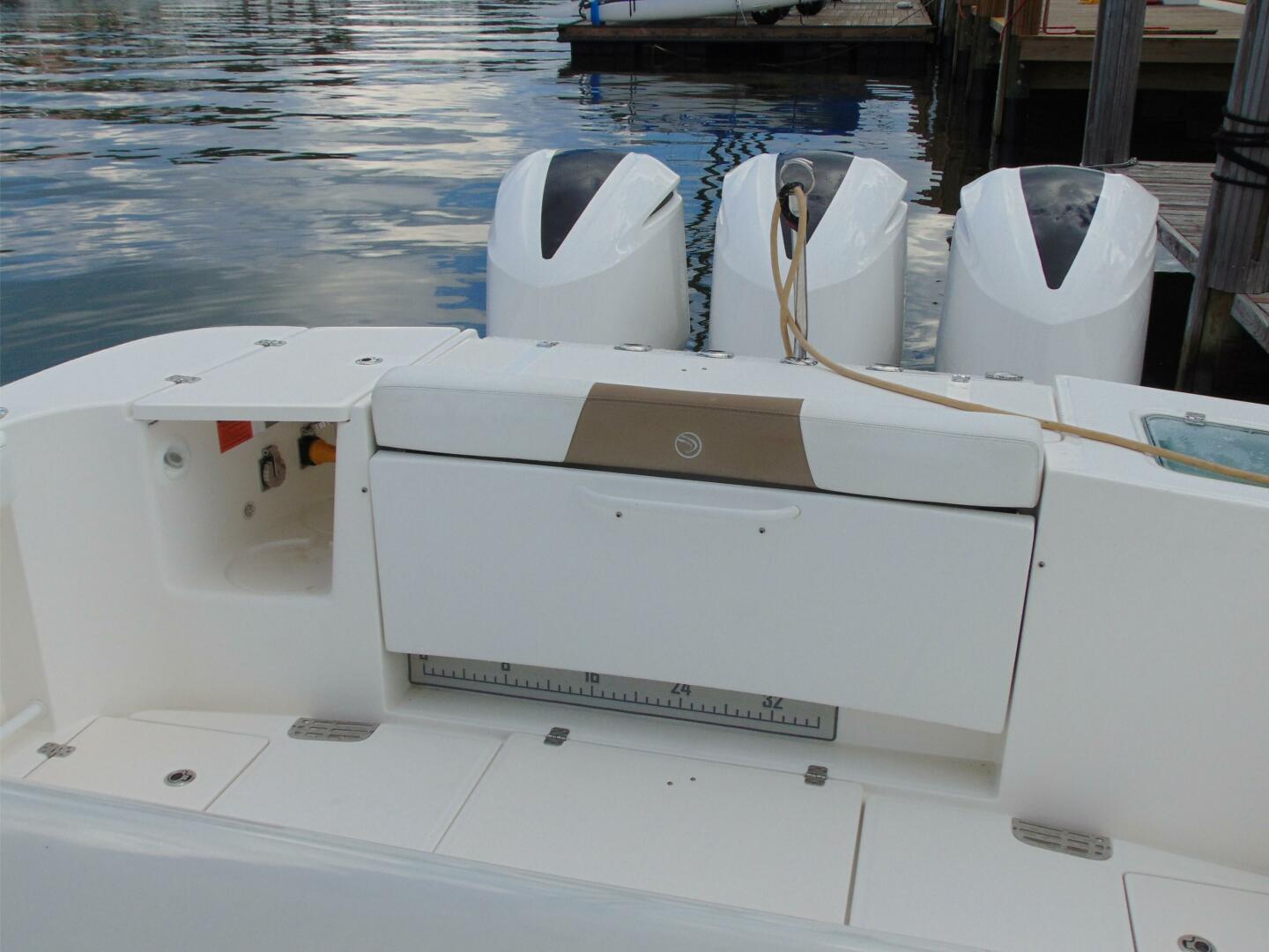 Slide: The Image of Edgewater 368 CC 2016 - 4923303