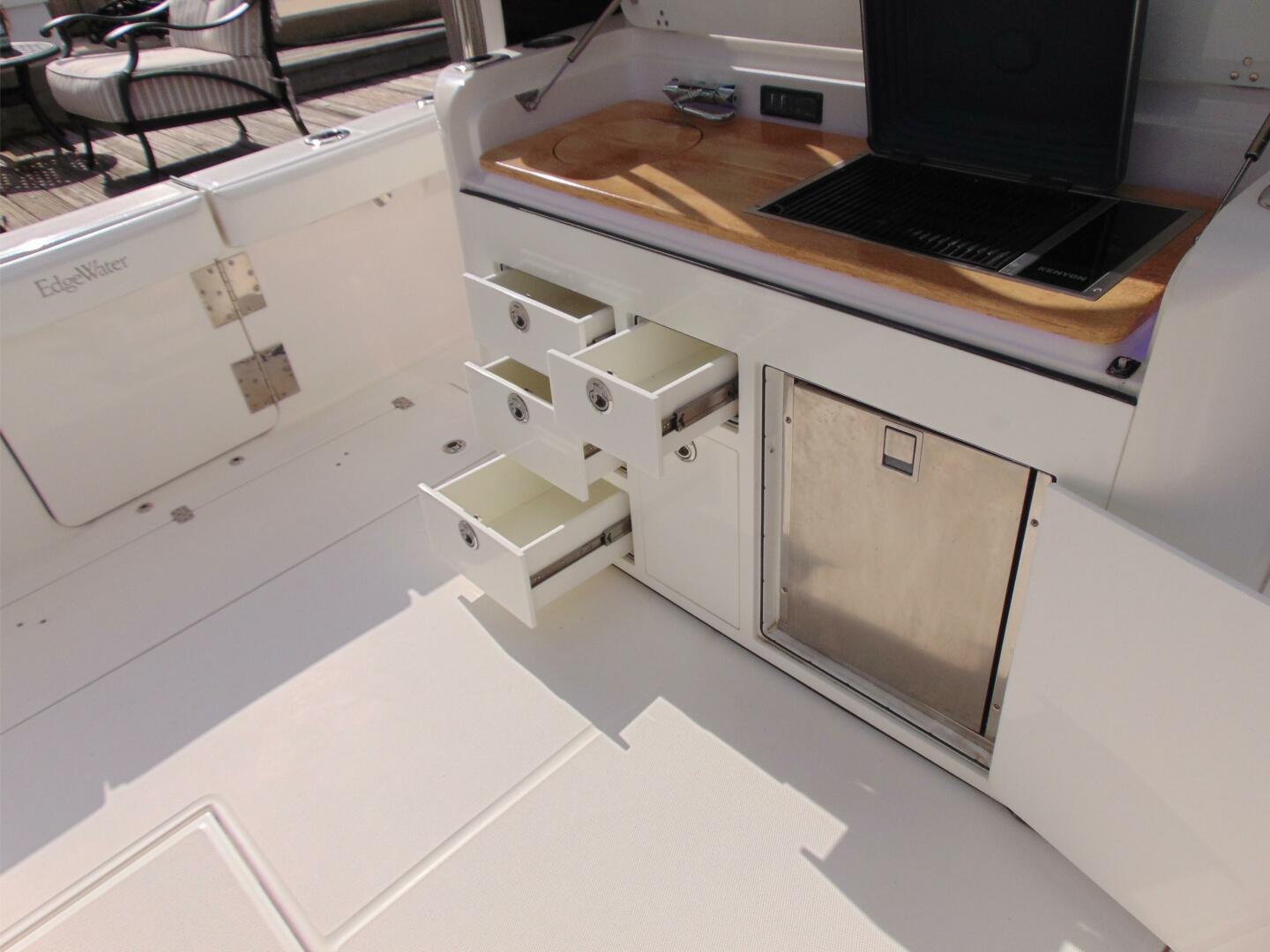 Slide: The Image of Edgewater 368 CC 2016 - 4923305