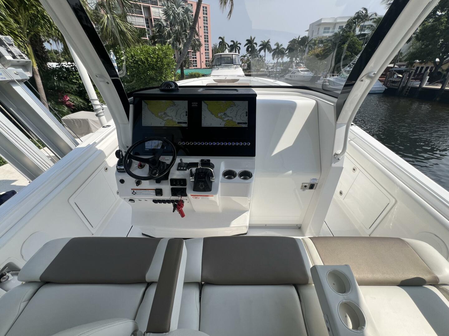 Slide: The Image of Edgewater 37 Wild Luck- Helm 2020 Edgewater 37 Wild Luck - 4368310