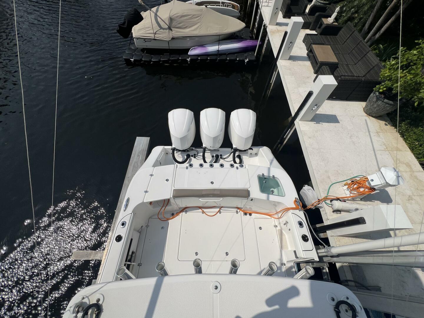 Slide: The Image of Edgewater 37 Wild Luck- Hull 2020 Edgewater 37 Wild Luck - 4368323