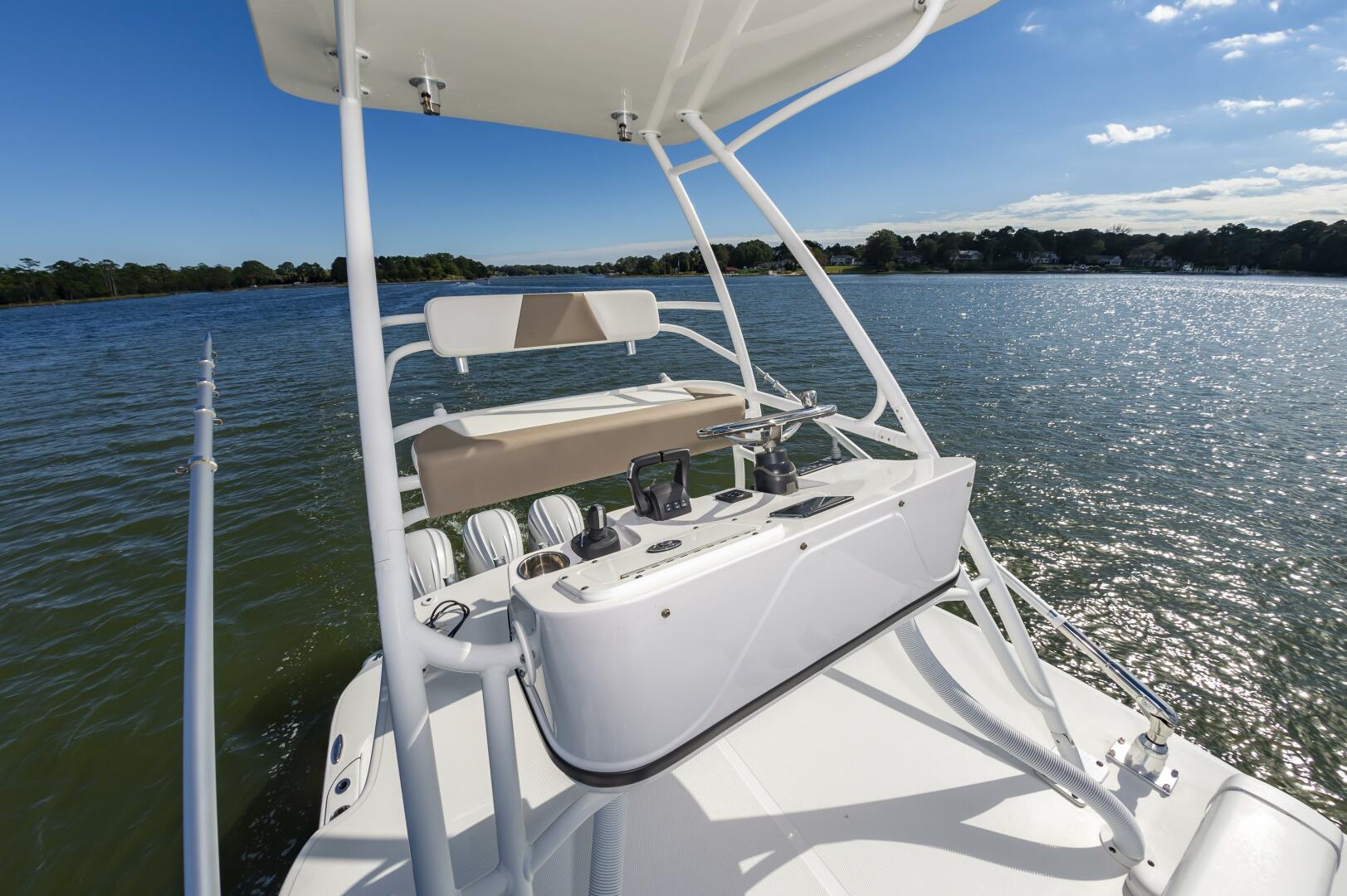 Slide: The Image of Edgewater 370CC 2022 - 3964566