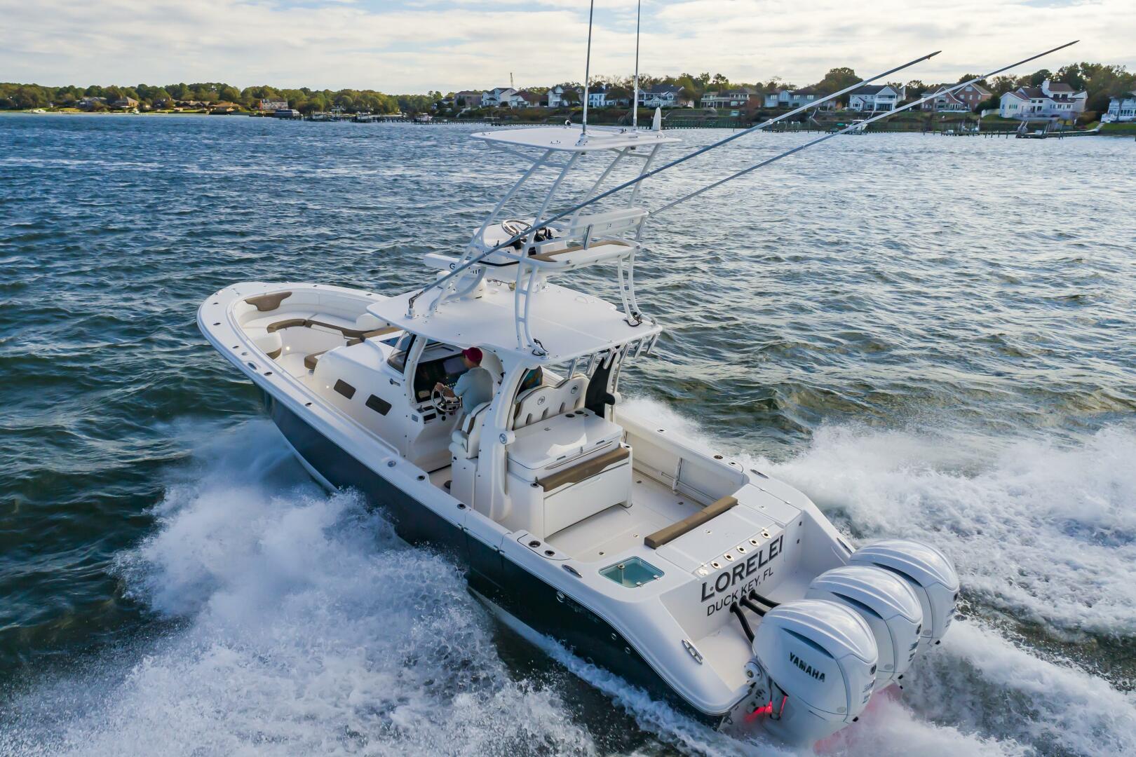 Slide: The Image of Edgewater 370CC 2022 - 3964536