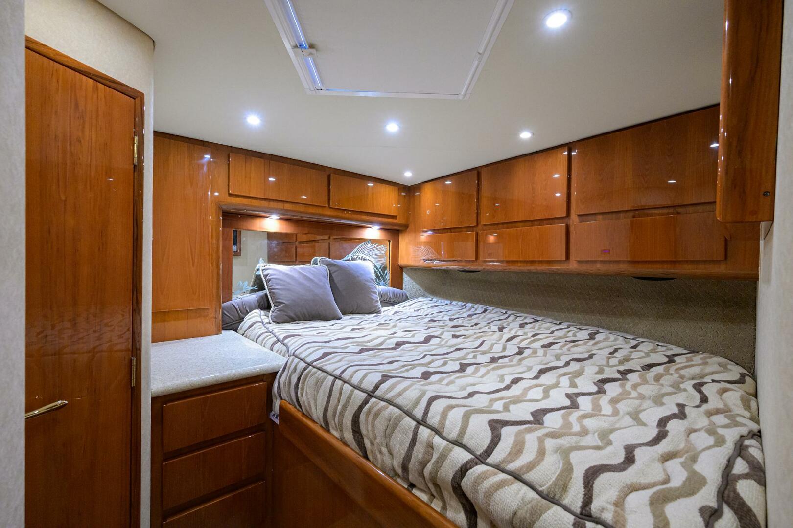 Slide: The Image of Forward Stateroom - 5295066