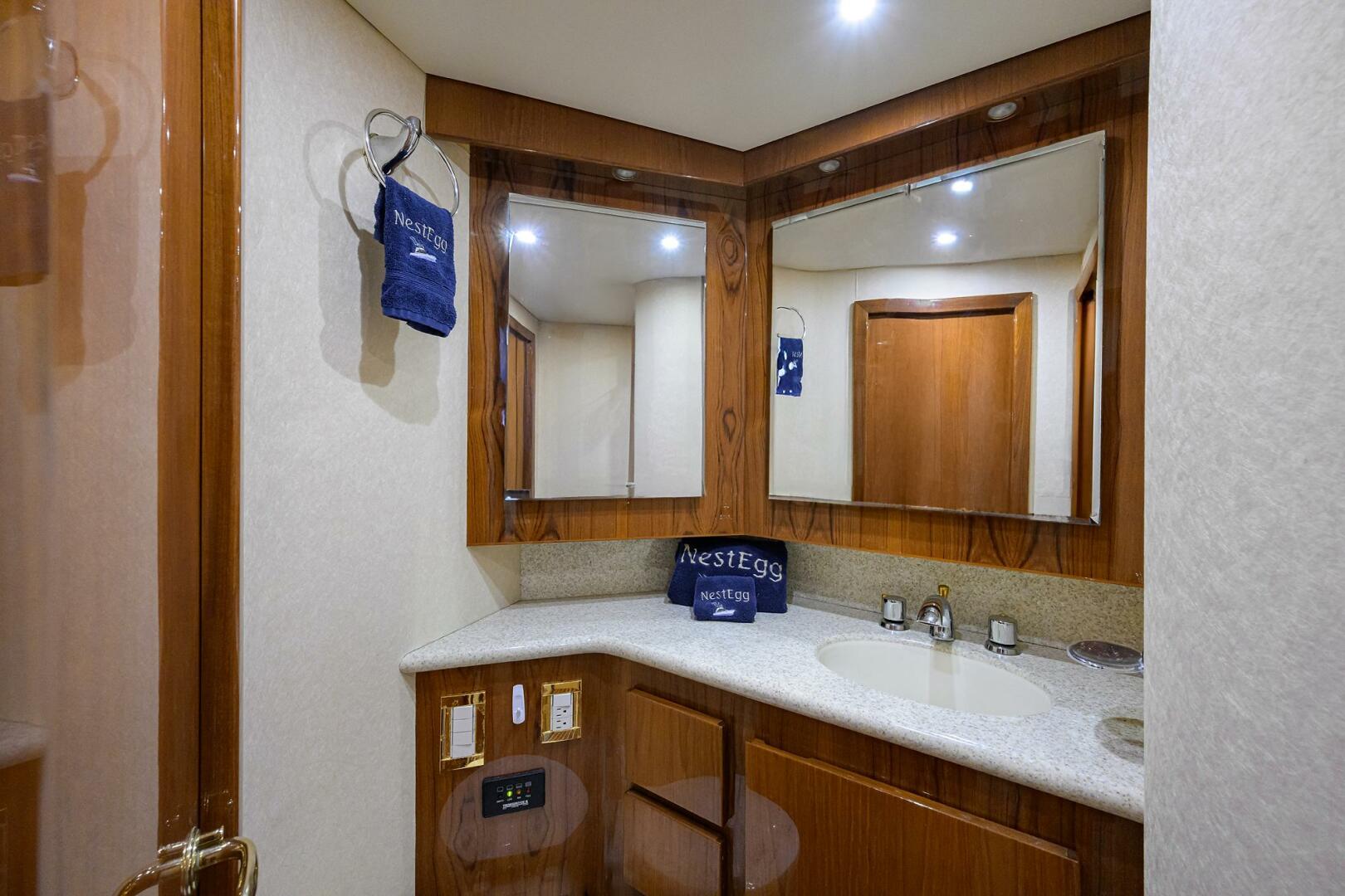 Slide: The Image of Guest Head - 5295069