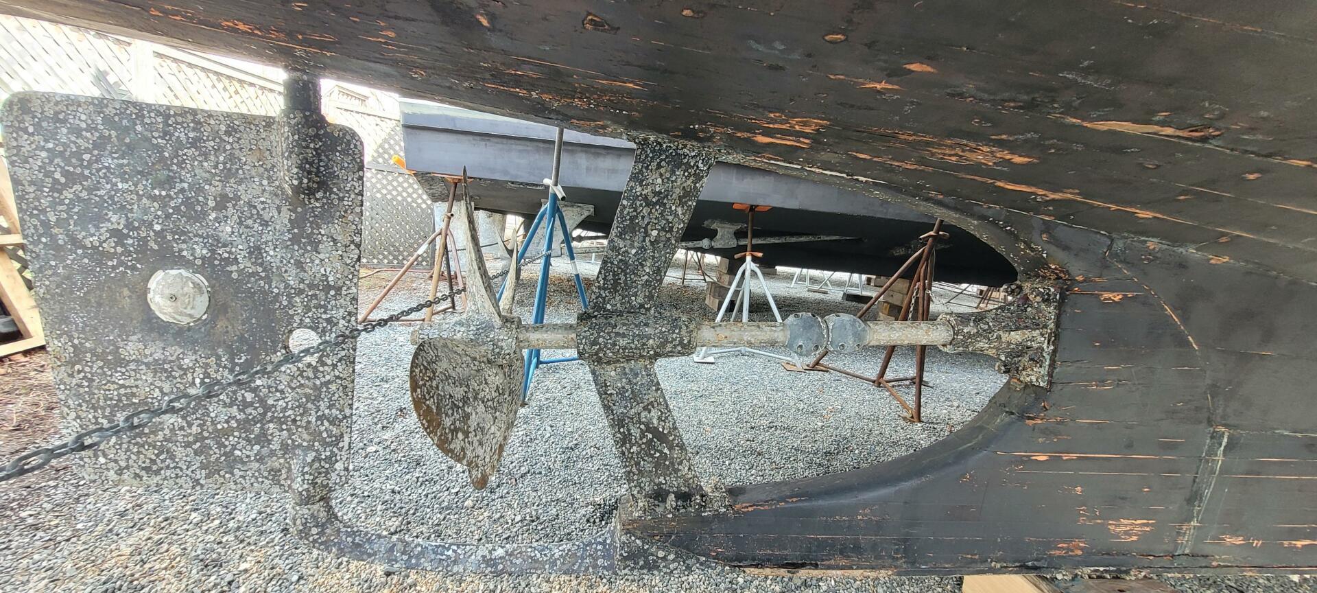 Slide: The Image of Eldredge McInnis Offshore Trawler 1977 - 4255446