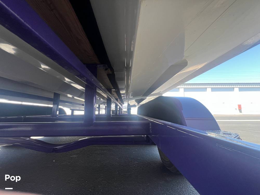 Slide: The Image of Underbelly - 15468402