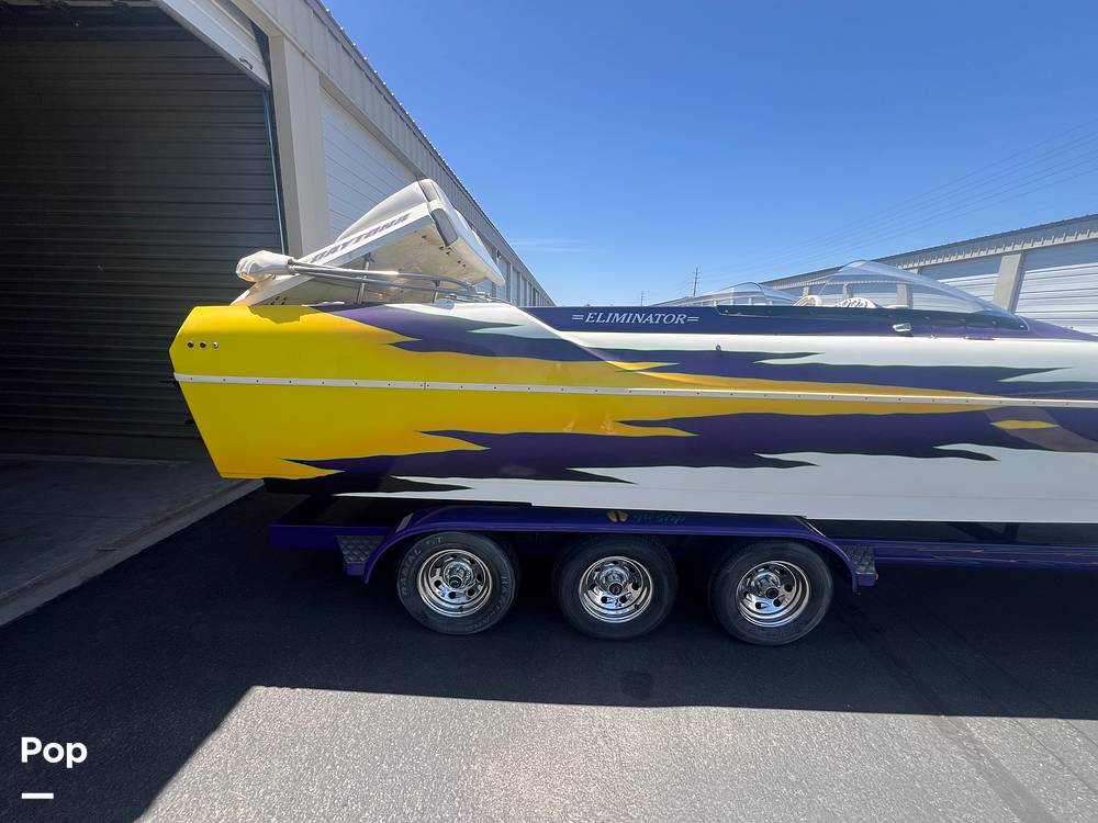 Slide: The Image of 2002 Eliminator 26 Daytona - 15468409