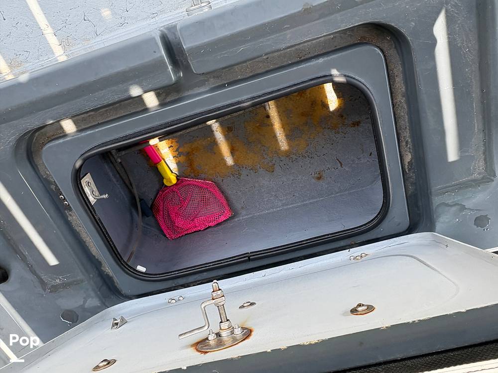 Slide: The Image of Bait Well - 15646446