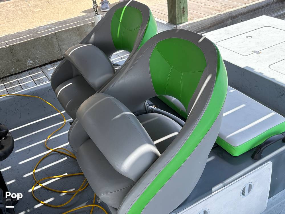 Slide: The Image of Captains Seats - 15646450