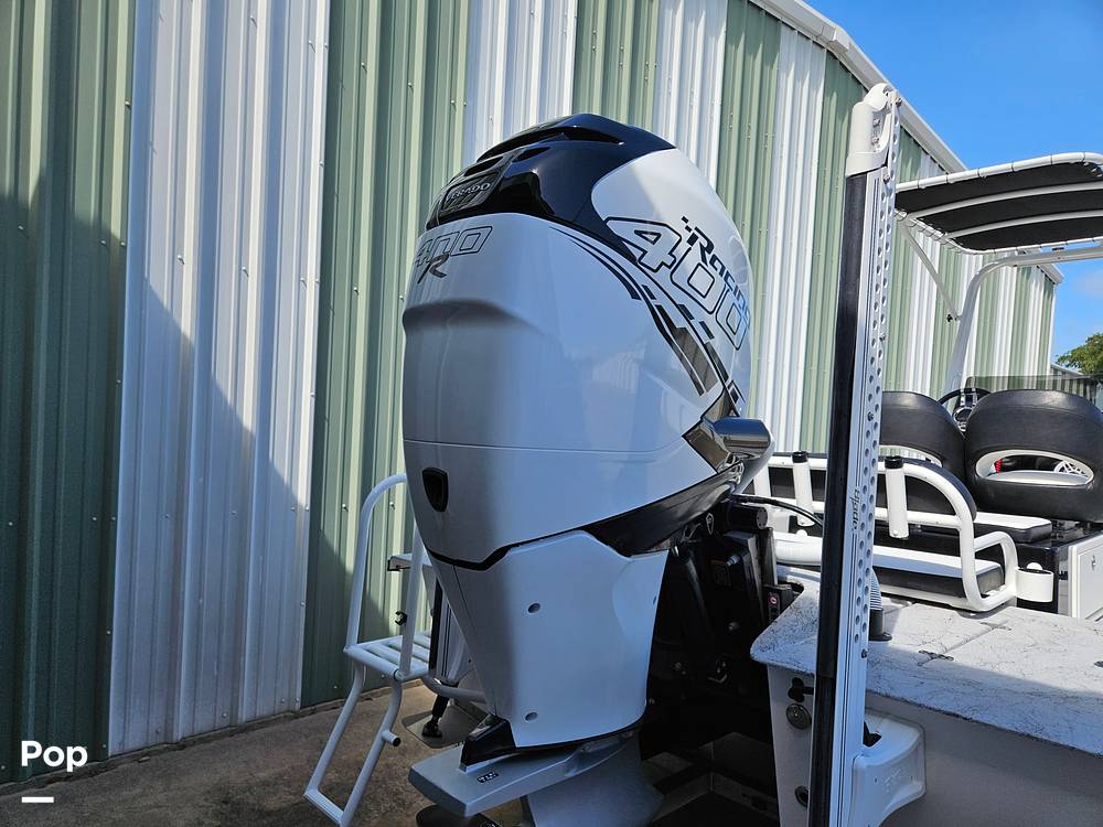 Slide: The Image of 400R Engine/power Pole - 14510722