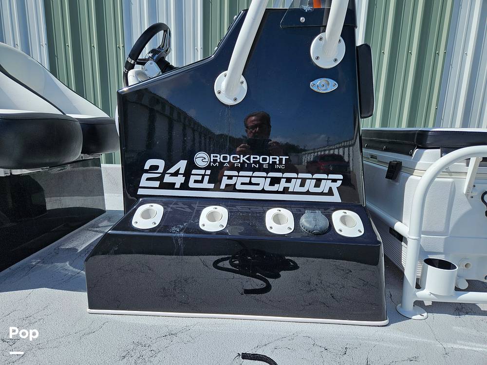 Slide: The Image of Center Console W/storage - 14510717