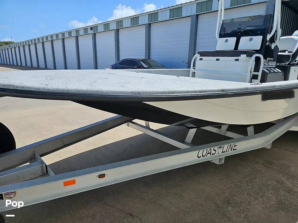 Slide: The Image of Port Side Bow - 14511936