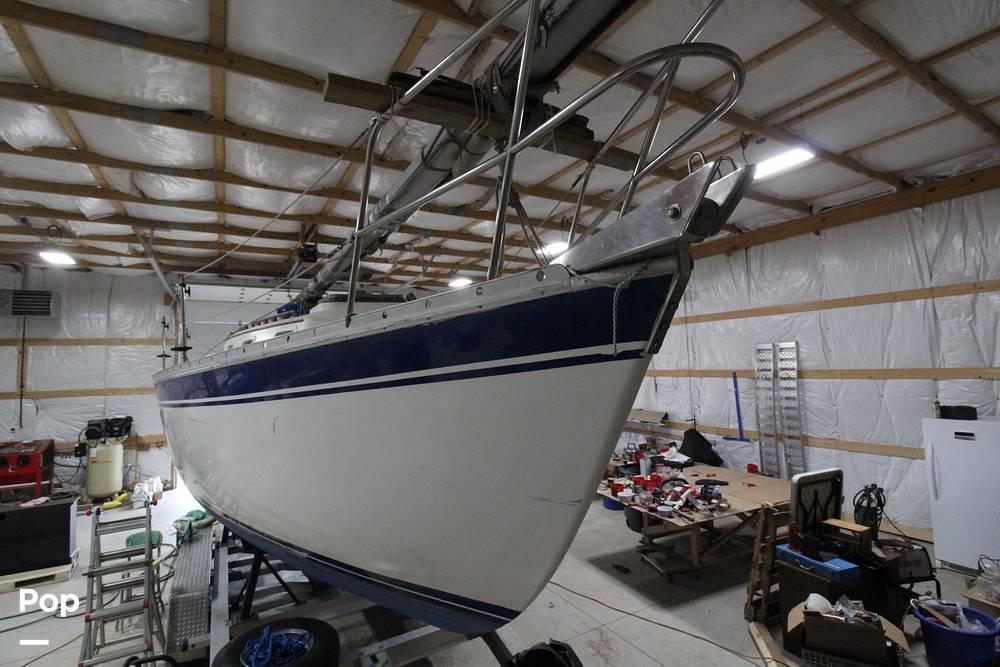 Slide: The Image of 1982 Endeavour 32 for sale in Camden, OH - 5