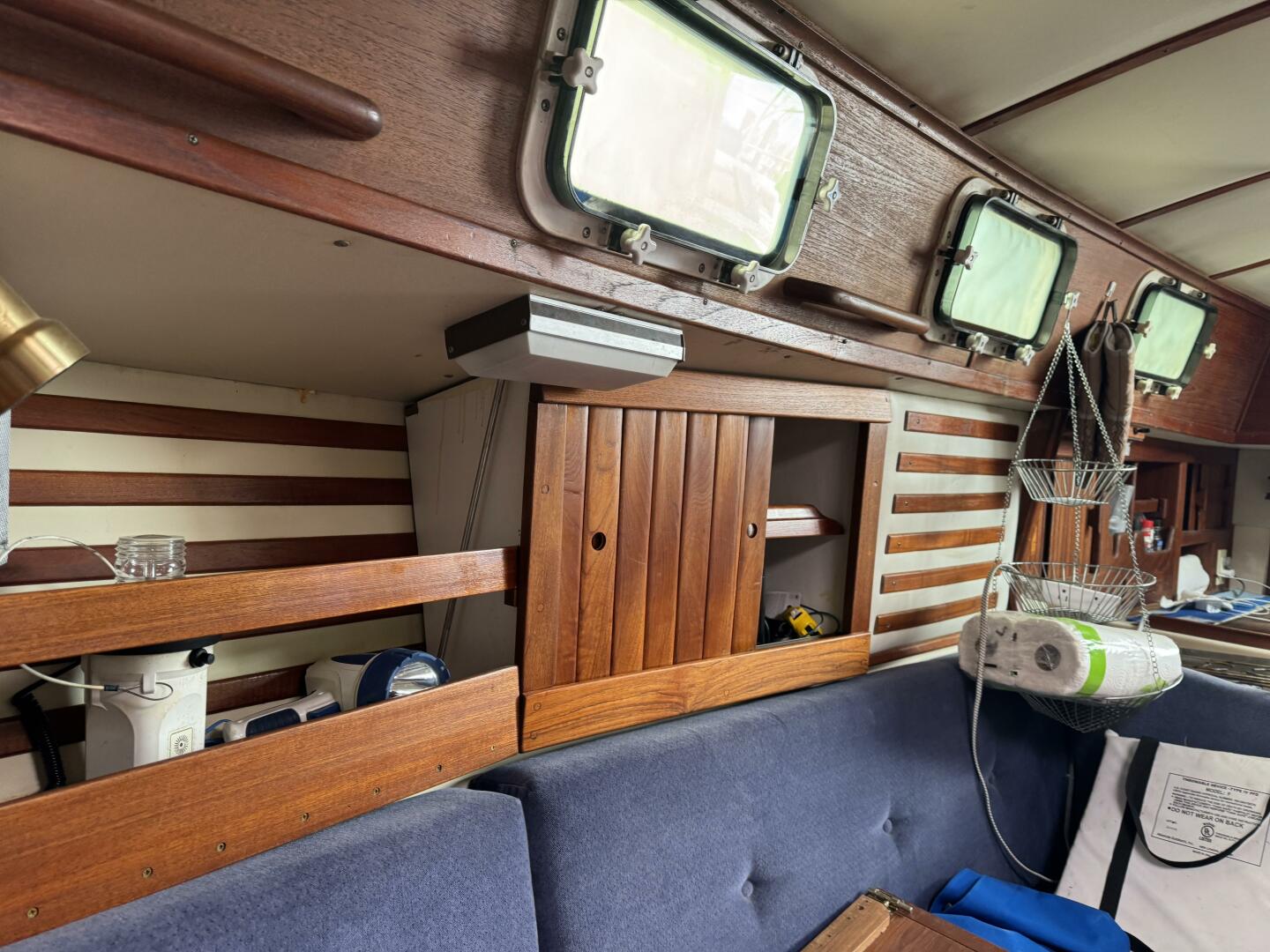 Slide: The Image of Endeavour 33 1984 - 5220057