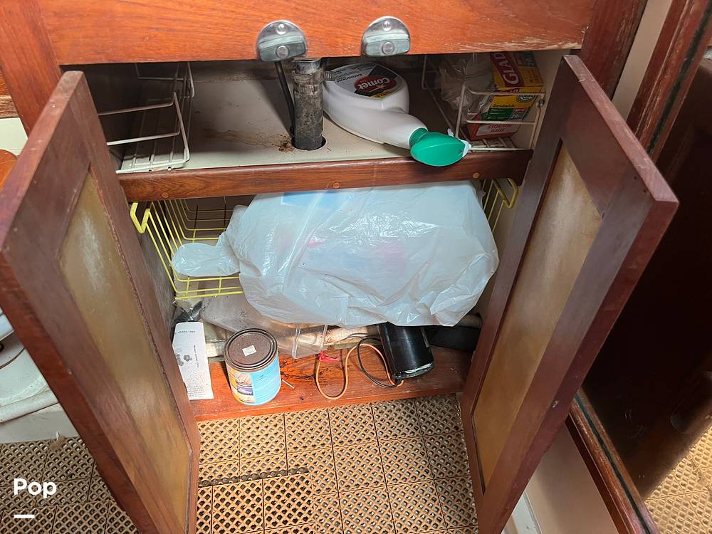 Slide: The Image of Under Sink In Head - 11518788