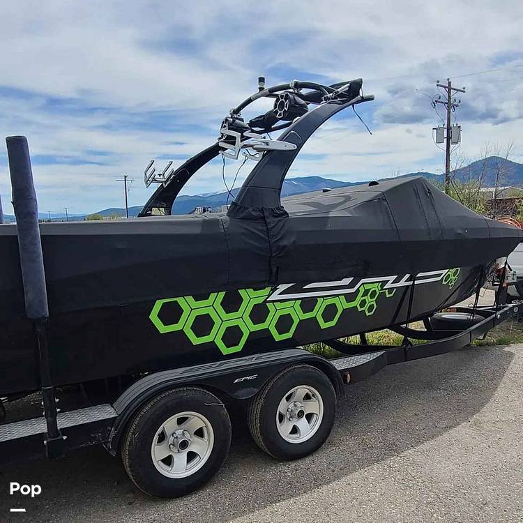 Slide: The Image of Epic 23v 2015 - 11113946