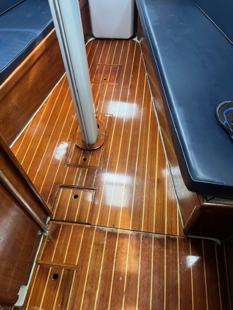 Slide: The Image of Used Sail Monohull for sale 1990 Ericson 32-300 - GLORIA'S SONG - 4892684