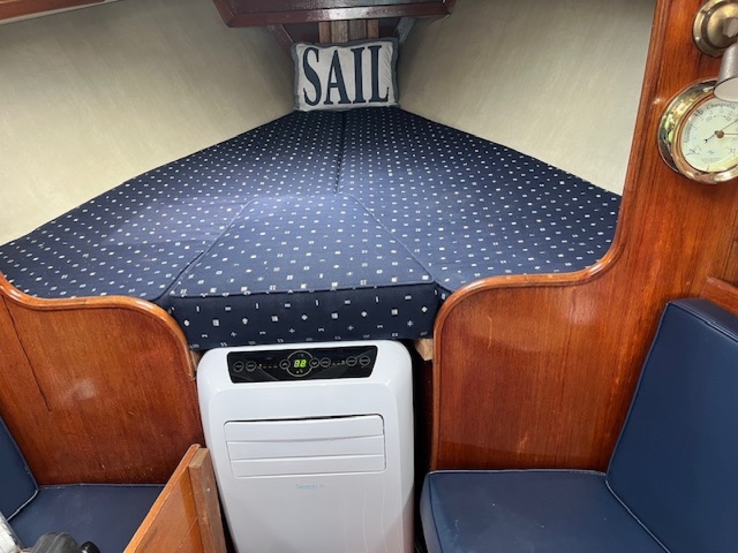 Slide: The Image of Used Sail Monohull for sale 1990 Ericson 32-300 - GLORIA'S SONG - 4892686