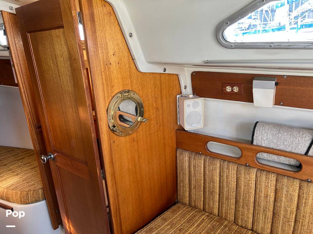 Slide: The Image of Ericson Yachts 29 1973 - 10434102