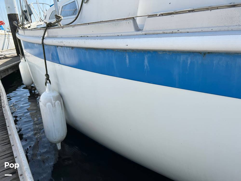 Slide: The Image of Ericson Yachts 29 1973 - 10434176