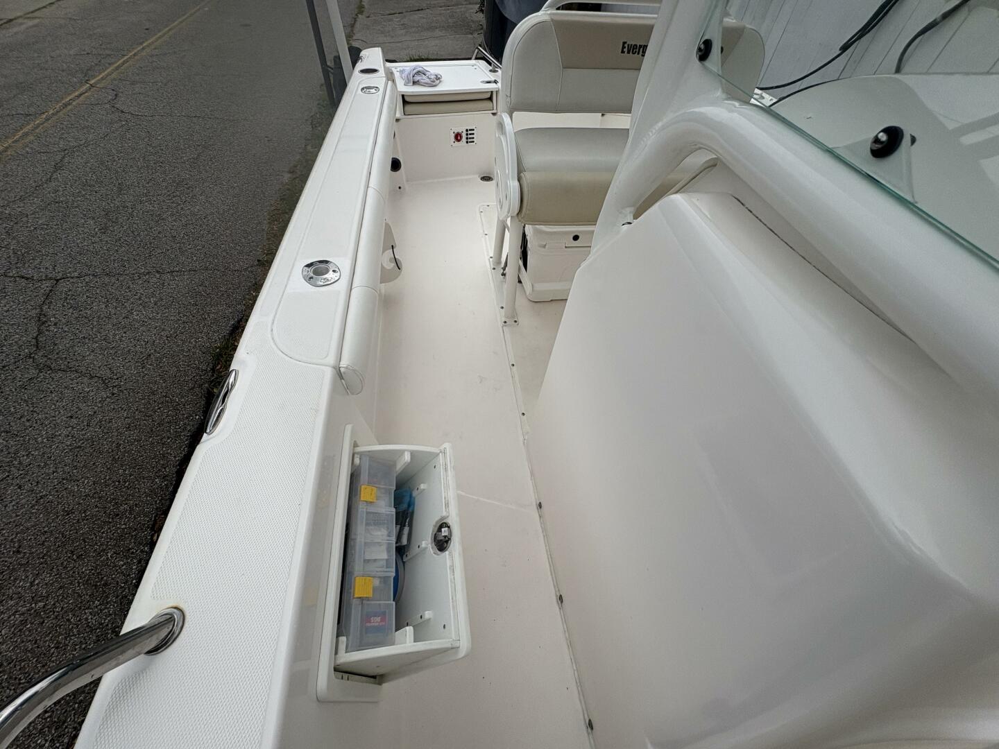 Slide: The Image of Everglades 230CC 2015 - 5294224