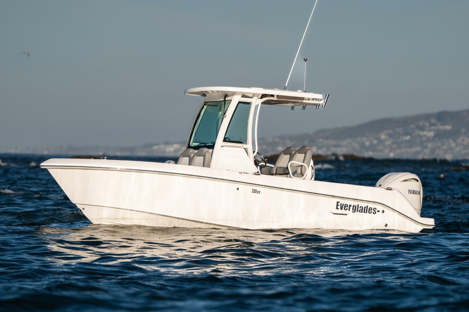 Slide: The Image of Everglades 235 CC 2023 - 4340153