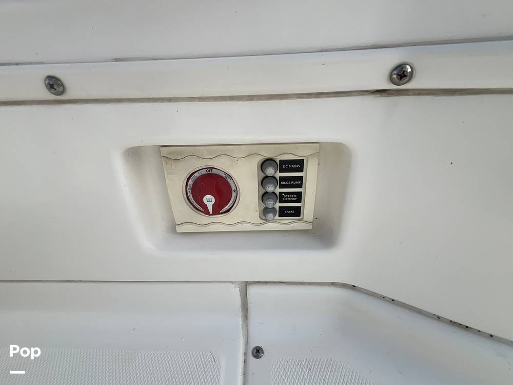 Slide: The Image of New battery switch and breakers - 15891510