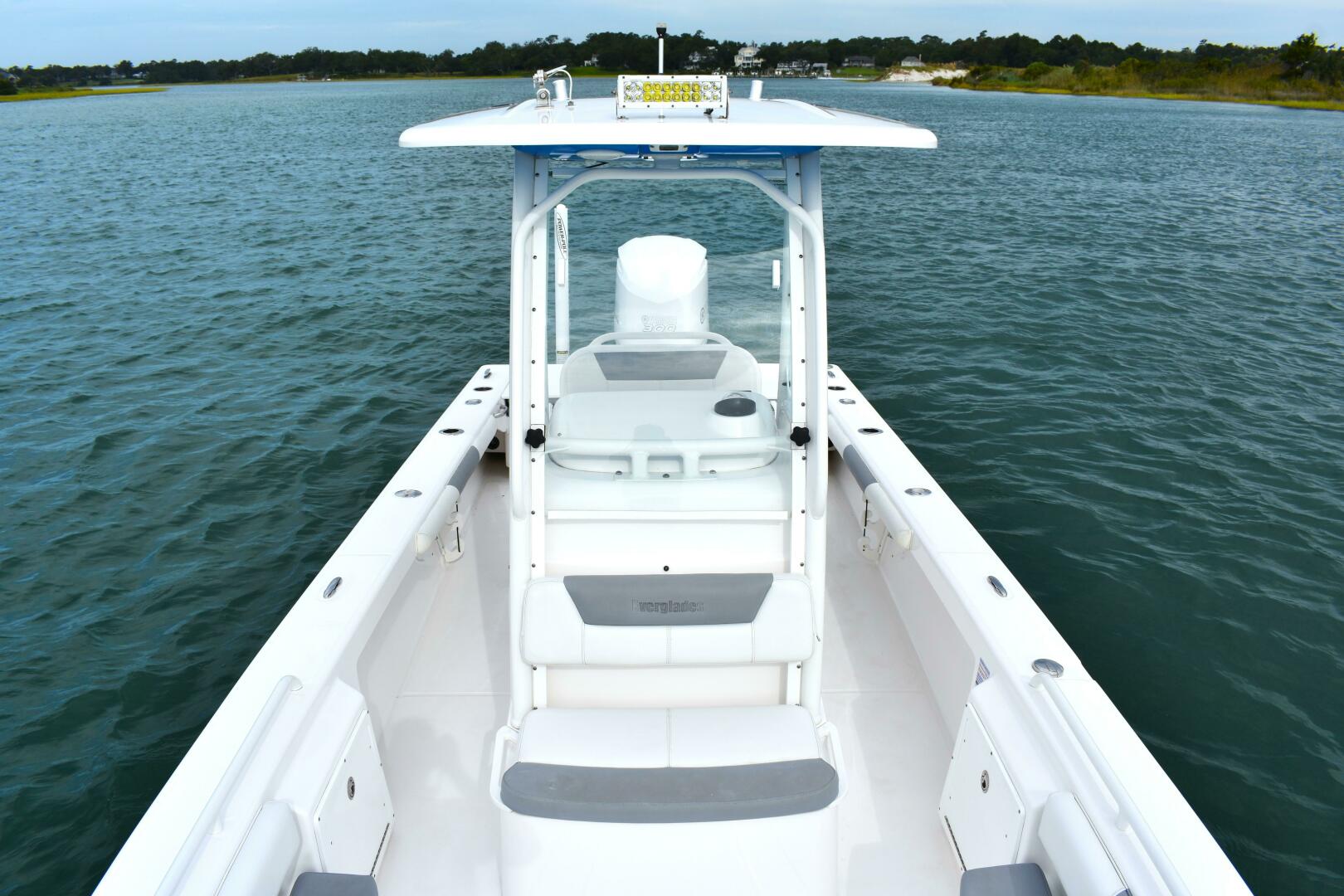 Slide: The Image of Everglades 243 Center Console 2015 - 5006973