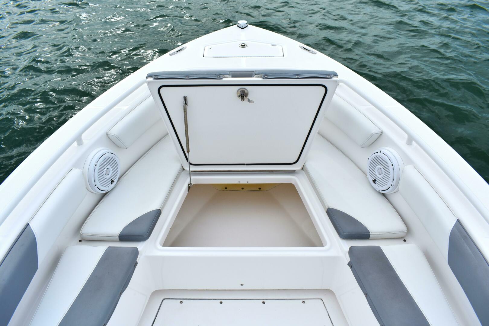 Slide: The Image of Everglades 243 Center Console 2015 - 5006974