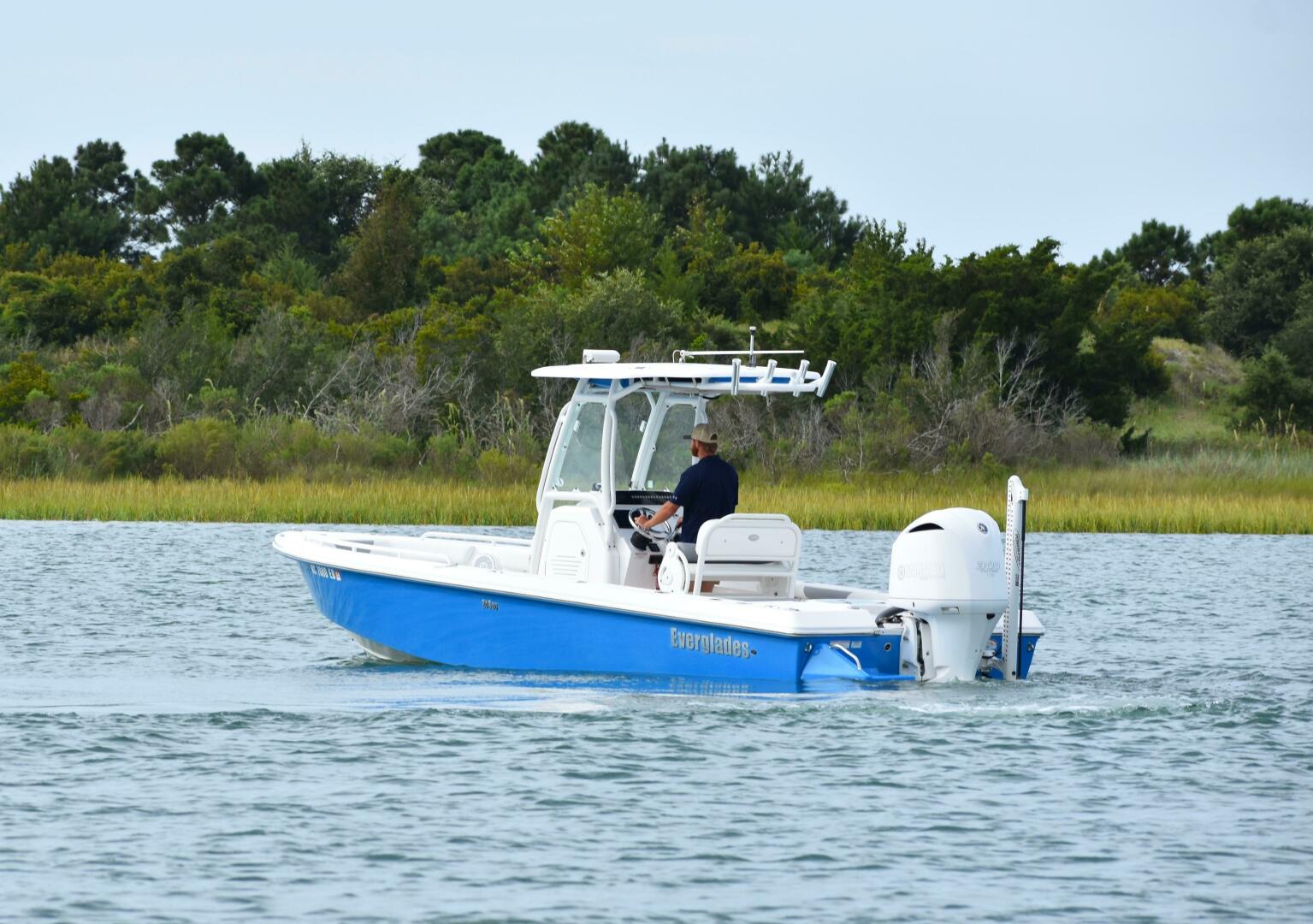 Slide: The Image of Everglades 243 Center Console 2015 - 5006992