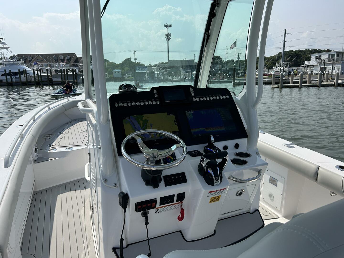 Slide: The Image of Everglades 273 Center Console 2022 - 4874948