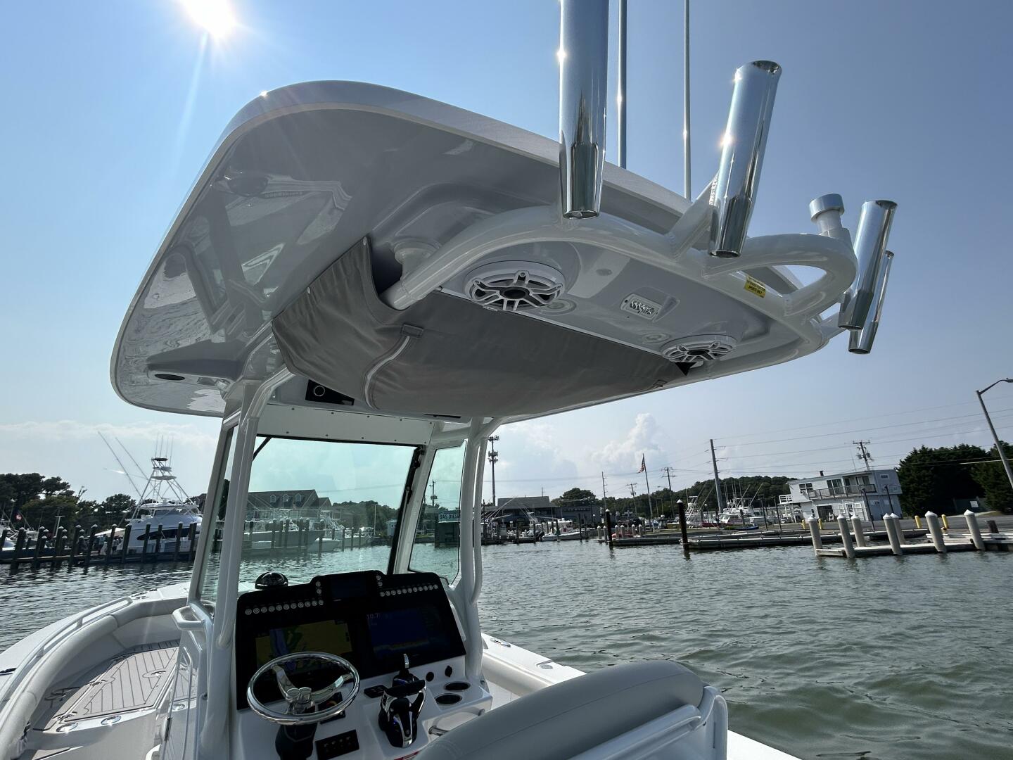 Slide: The Image of Everglades 273 Center Console 2022 - 4874952