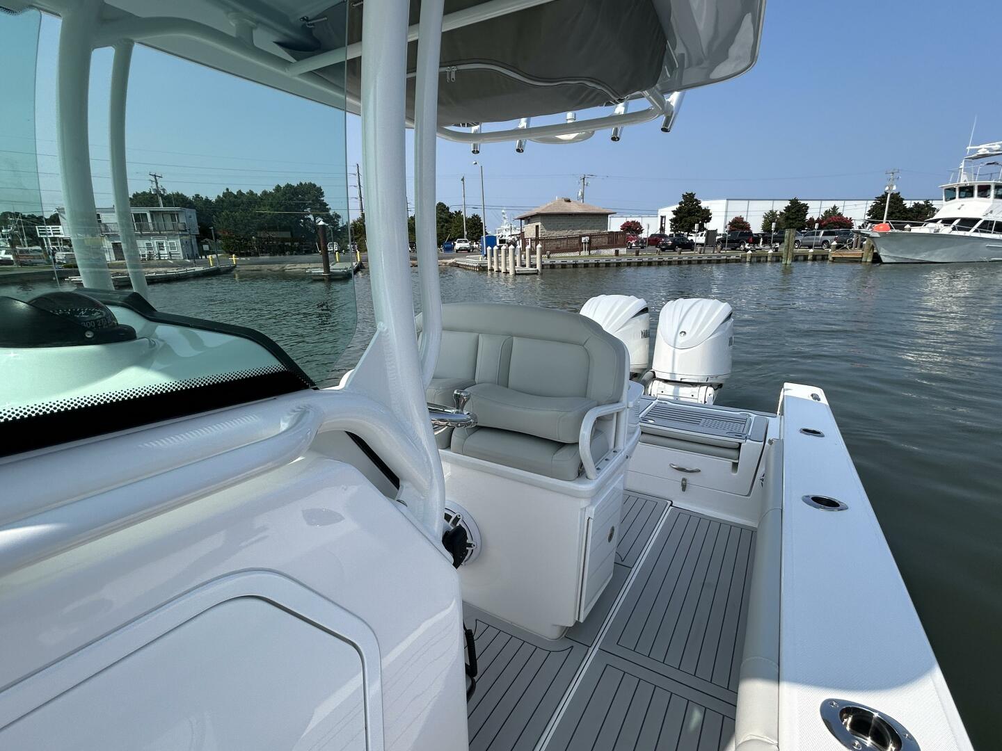 Slide: The Image of Everglades 273 Center Console 2022 - 4874957