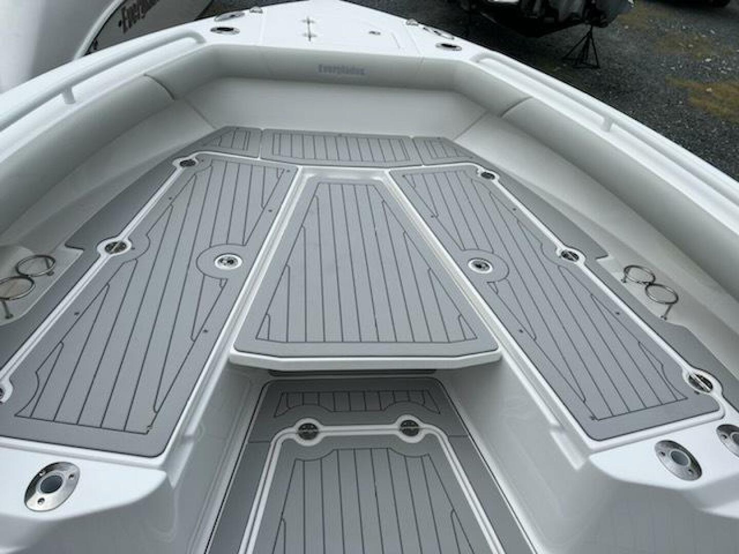 Slide: The Image of Everglades 273 Center Console 2022 - 4874955