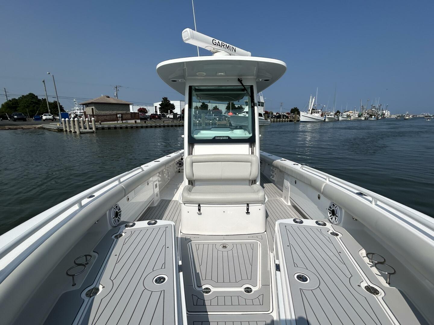 Slide: The Image of Everglades 273 Center Console 2022 - 4874958