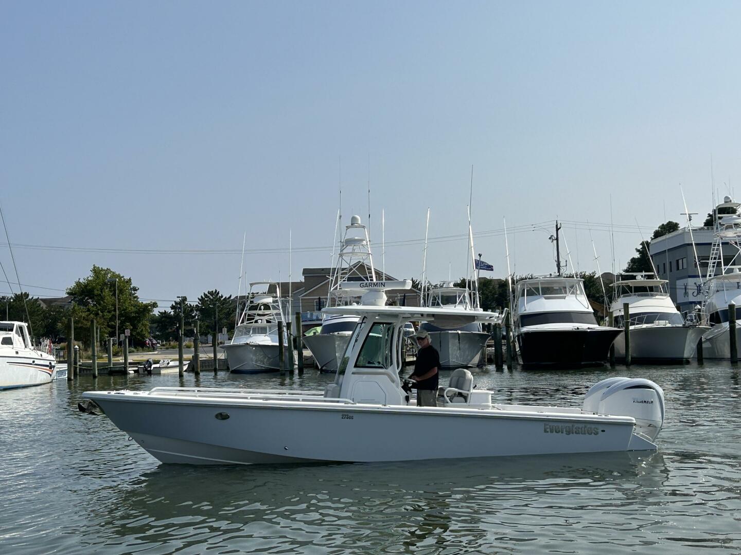 Slide: The Image of Everglades 273 Center Console 2022 - 4874940