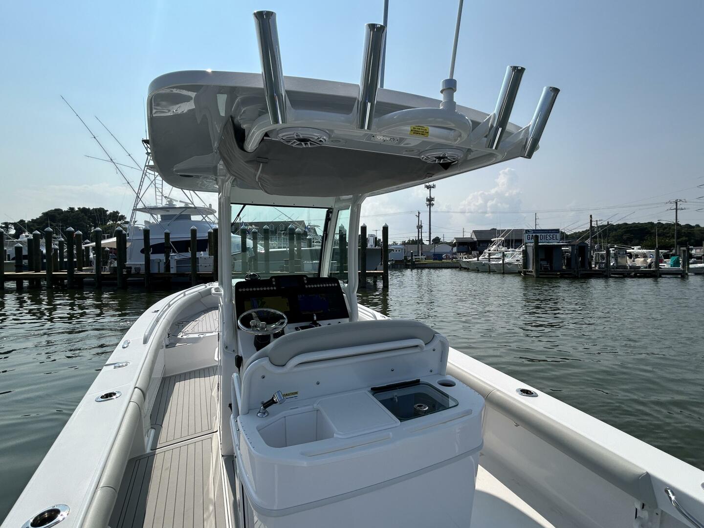 Slide: The Image of Everglades 273 Center Console 2022 - 4874942