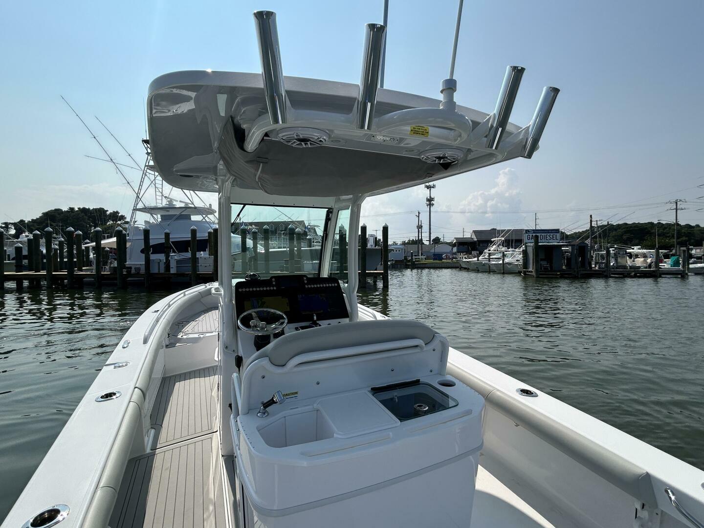 Slide: The Image of Everglades 273 Center Console 2022 - 4874960