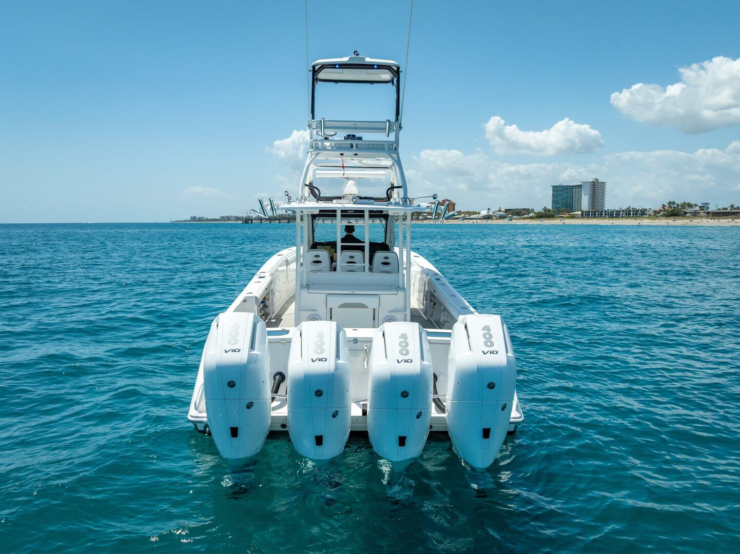 Slide: The Image of Everglades 435 Center Console 2018 - 5408442