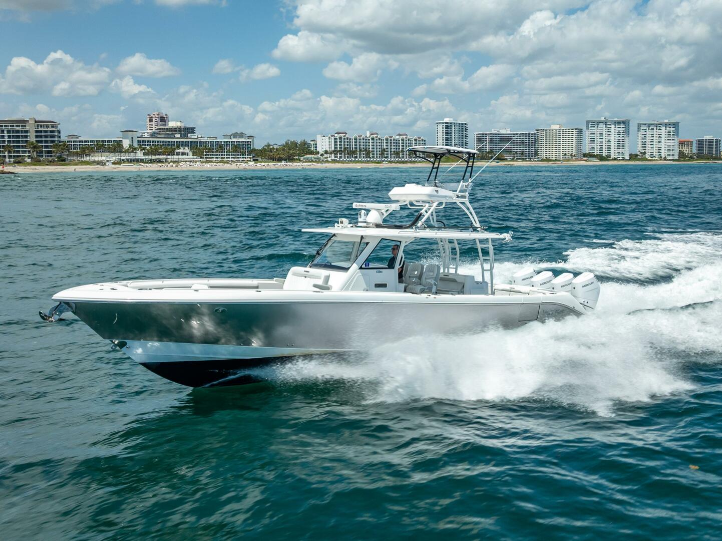 Slide: The Image of Everglades 435 Center Console 2018 - 5408445