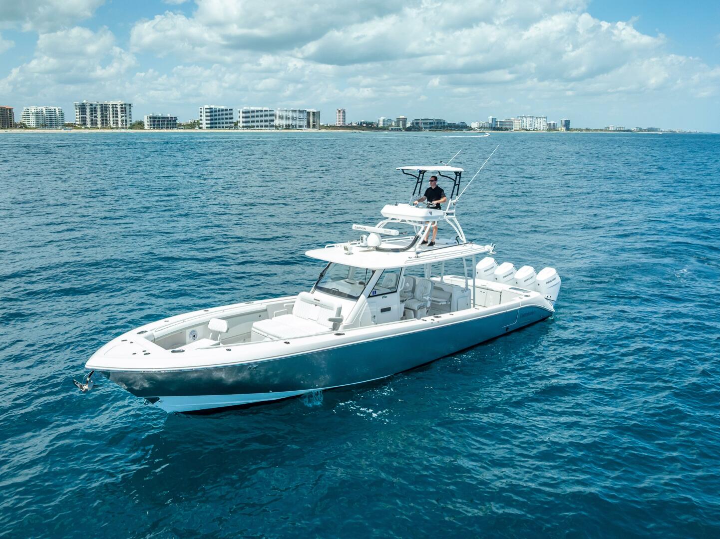 Slide: The Image of Everglades 435 Center Console 2018 - 5408448