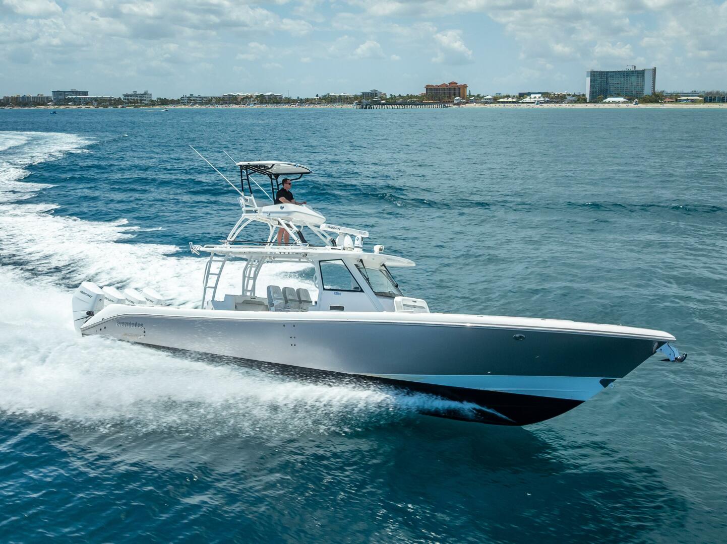 Slide: The Image of Everglades 435 Center Console 2018 - 5408449