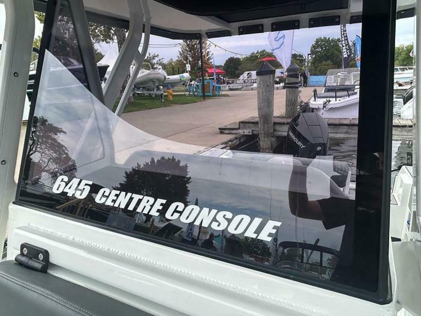 Slide: The Image of Extreme Boats 645 21' Center Console Windscreen Windshield  - 5254813