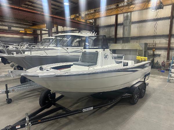 Slide: The Image of Extreme Boats 645 Center Console 21' - 4