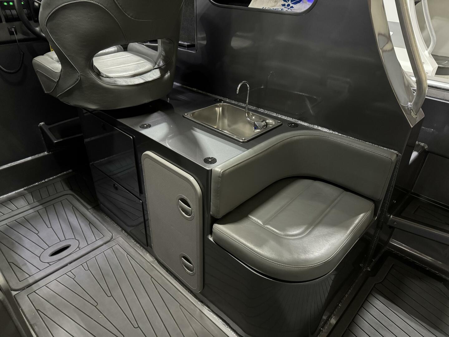 Slide: The Image of Stainess Steel Sink Optional stainless steel sink on the starboard side - 5311275