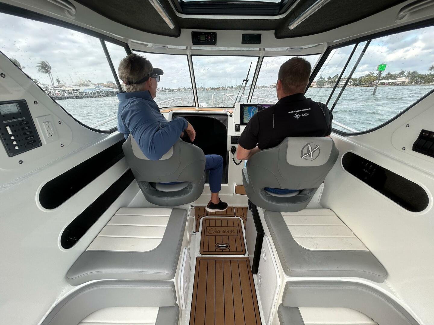 Slide: The Image of Impressing Marine Founders  Even other boat builders are impress by the 2024 Extreme Boats 795 Walk Around 26' - 5184858