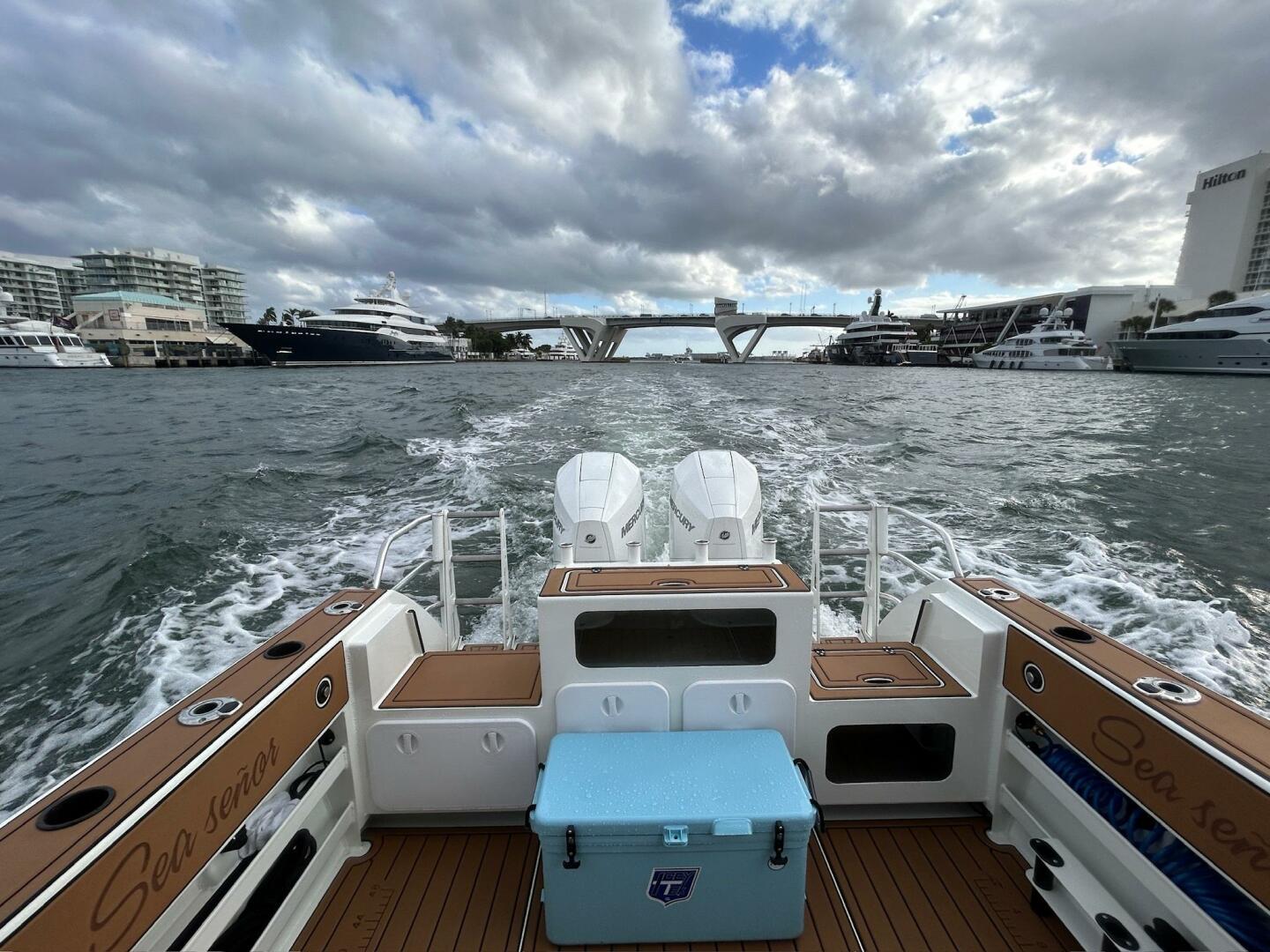 Slide: The Image of Optional Transom Design on the 2024 Extreme Boats 795 Walk Around 26' 2024 Extreme Boats 795 Walk Around 26' Custom Transom - 5184854