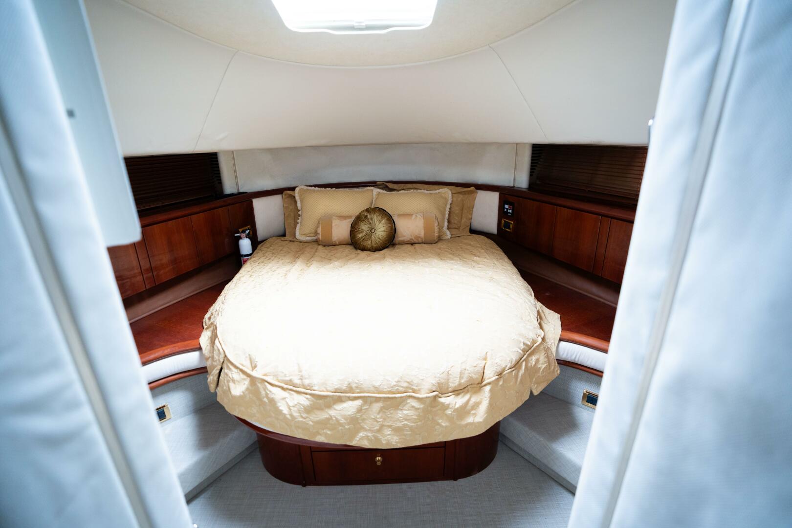 Slide: The Image of Fairline 62 Squadron 2002 - 4975642