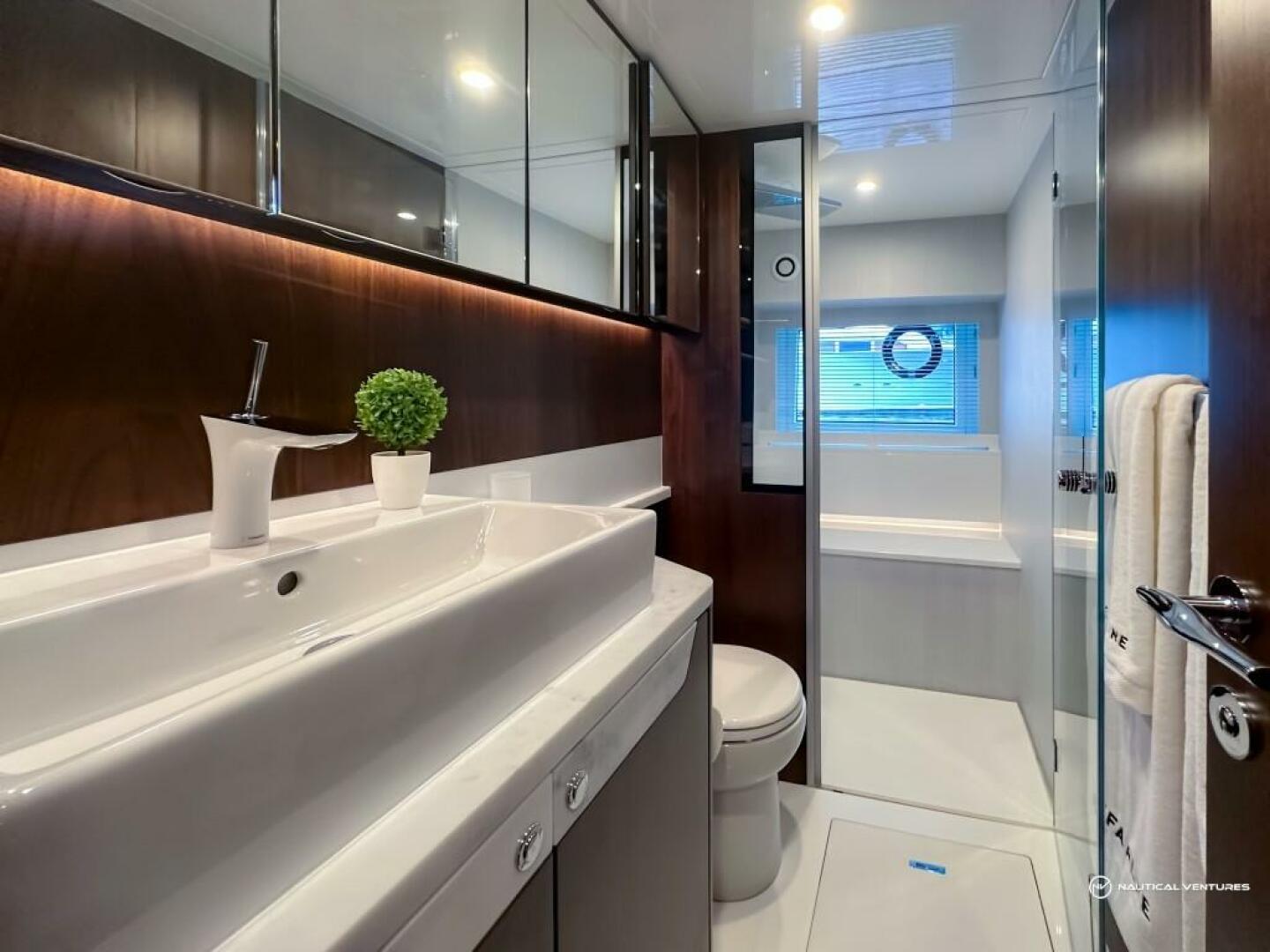 Slide: The Image of Fairline Phantom 65 2023 - 3971761